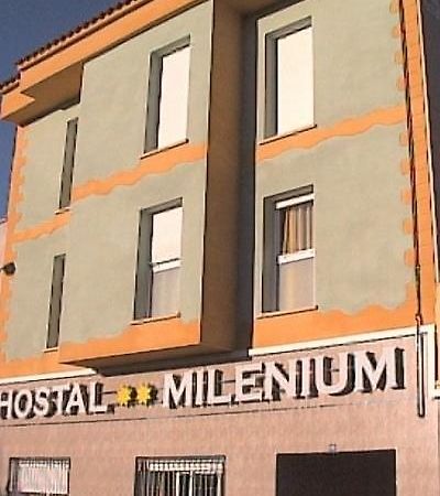 Hostal Milenium Els Monjos Dış mekan fotoğraf