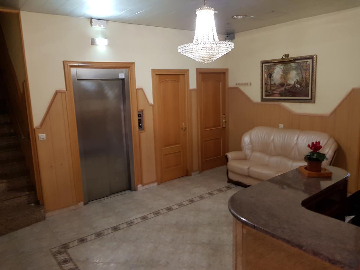 Hostal Milenium Els Monjos Dış mekan fotoğraf